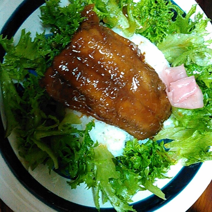 わさび菜たっぷりイワシの蒲焼き丼